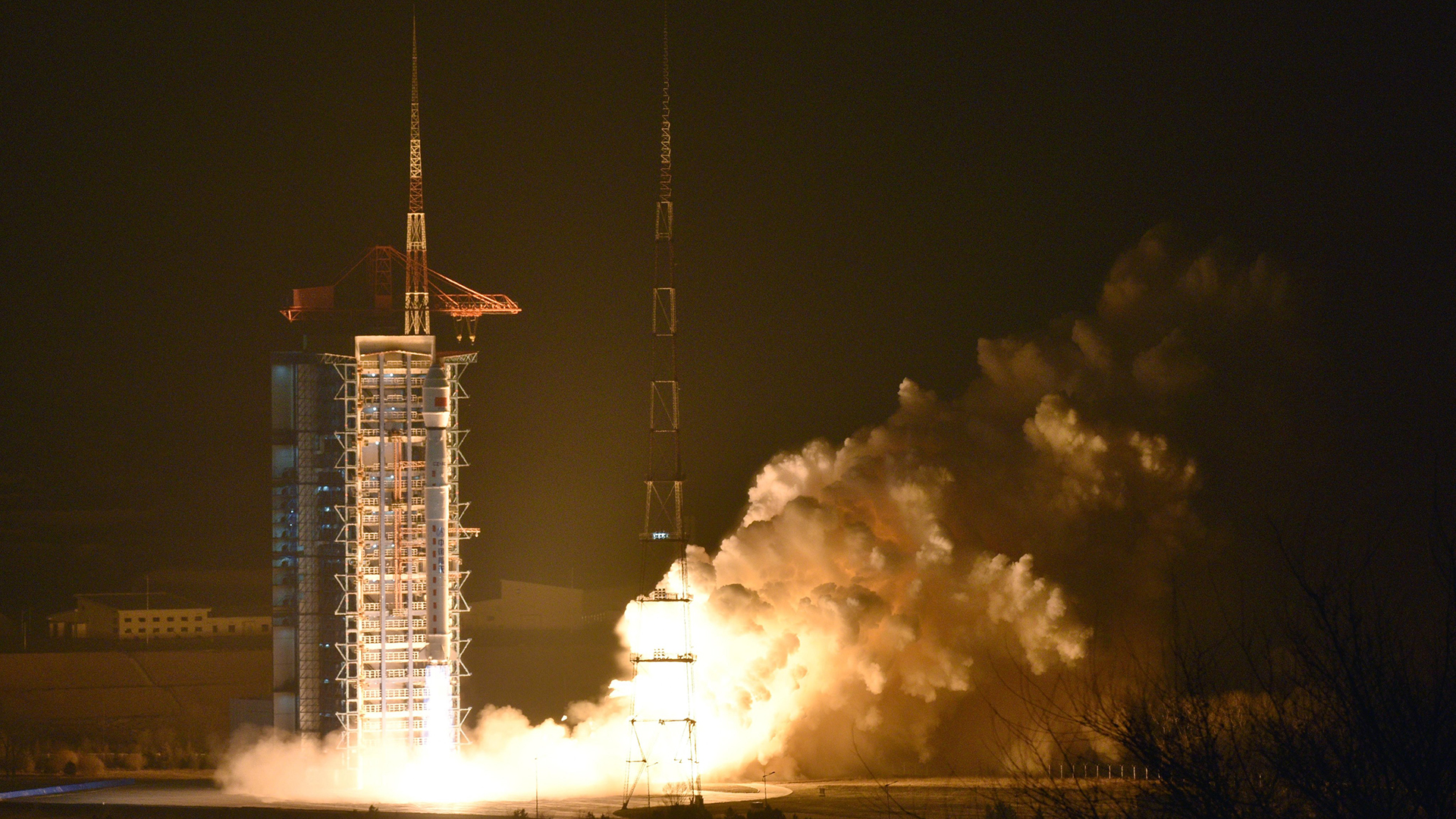 Decollo del Long March 4C con a bordo il satellite Daqi-1