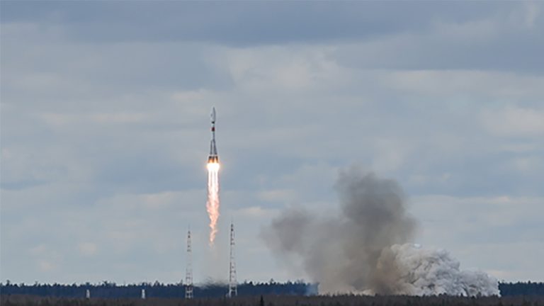 Possibile decollo del Soyuz 2.1b con a bordo il Lotos-S1 N°5 - Potrebbe essere una foto di repertorio