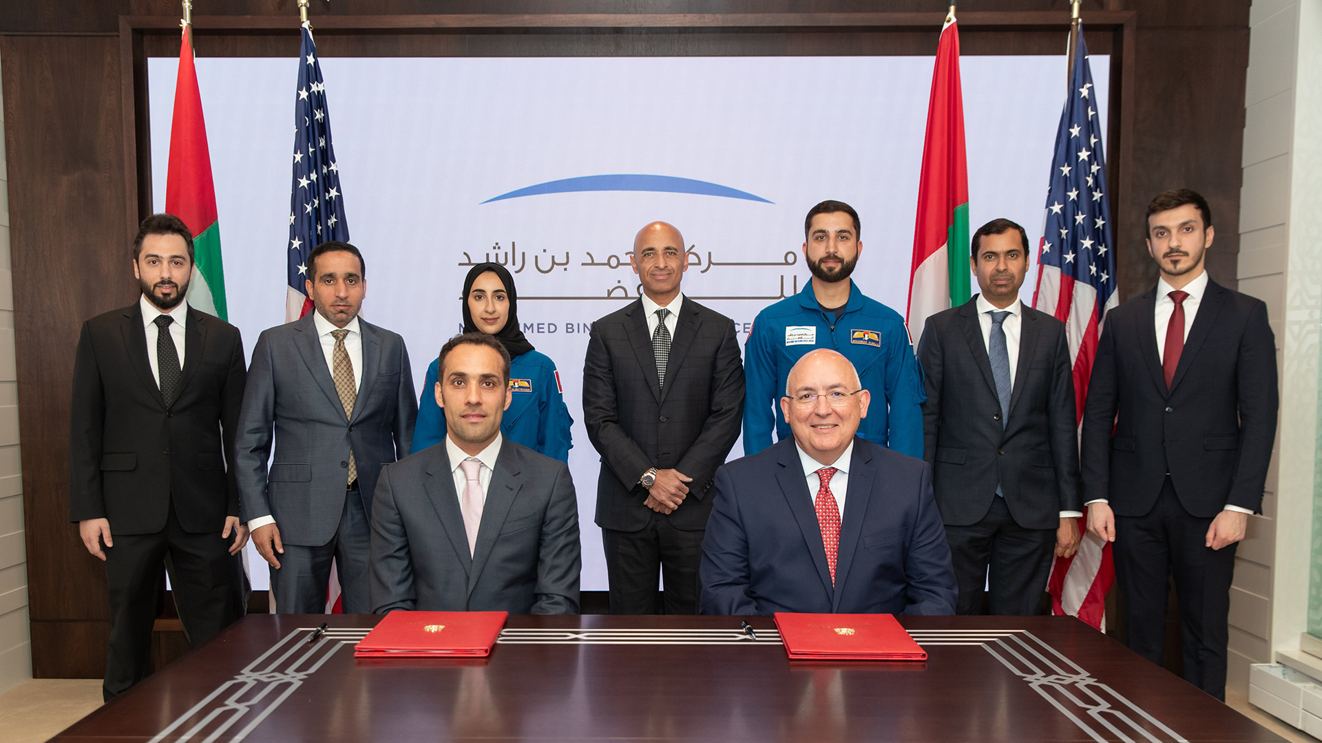 Firma dell'acquisto da parte del Mohammed bin Rashid Space Centre (MBRSC) di un posto a bordo della missione Crew-6