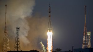 Il Soyuz2.1a della missione Soyuz MS-22 al decollo